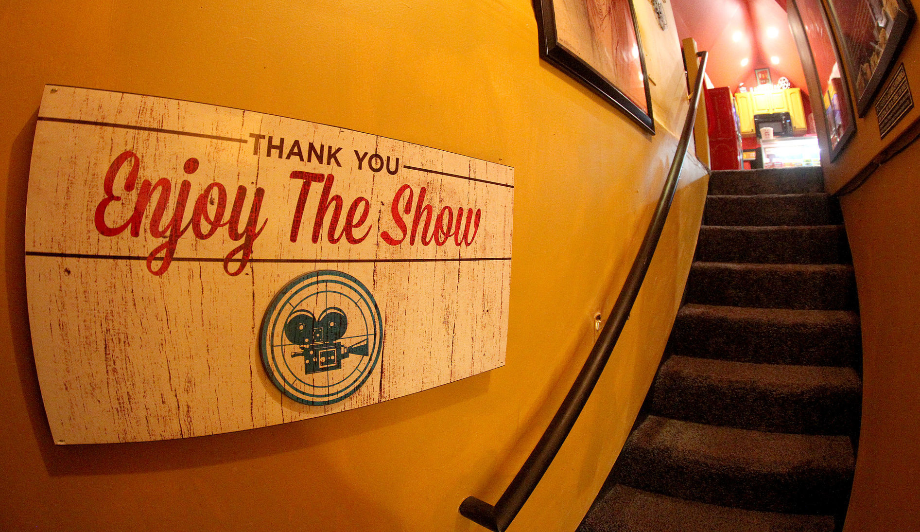 081119-qct-qca-theater-011